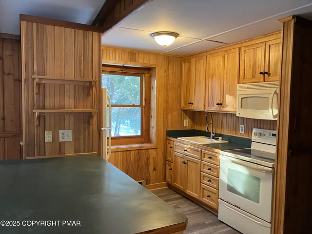 $2,495 | 59 Mansi Drive, Albrightsville, PA 18210