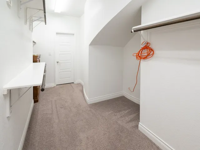 a view of hallway with elevator