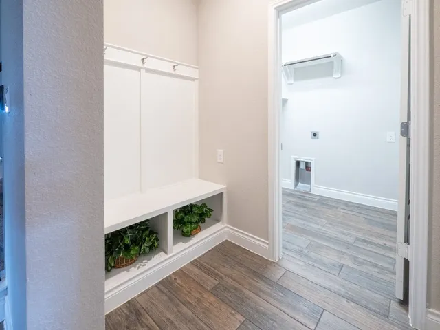 a view of a storage & utility room
