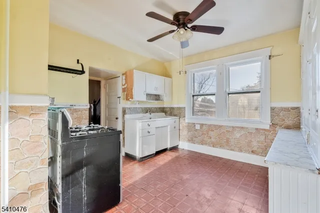 $499,999 | 104 East Central Avenue, Wharton, NJ 07885