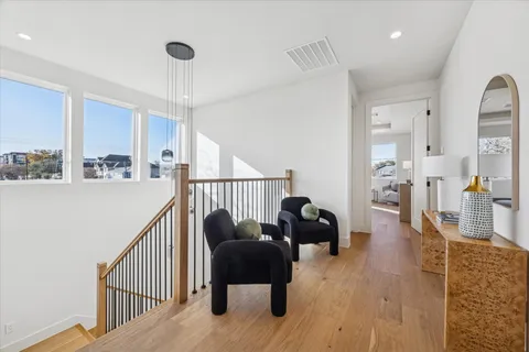 $1,484,000 | 107 East 24th Street, Houston, TX 77008