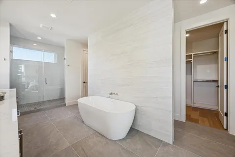 $1,484,000 | 107 East 24th Street, Houston, TX 77008