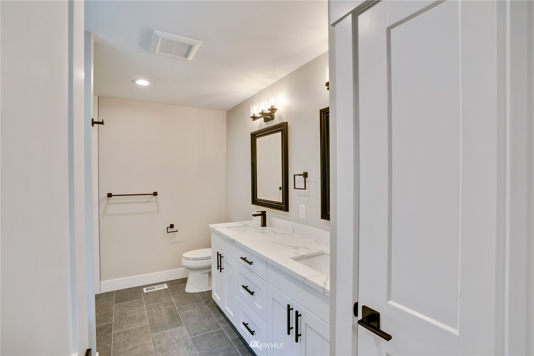 1590 Southeast Deep Lake Road Port Orchard, WA 98367 - Photo 12 of 27 Gallery Image 12