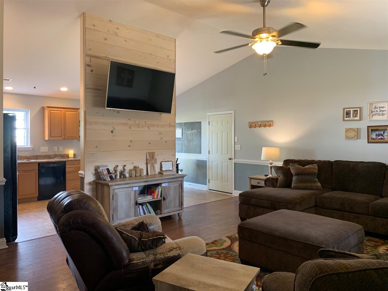 105 Farms Bridge Road Inman, SC 29349 - Photo 2 of 30