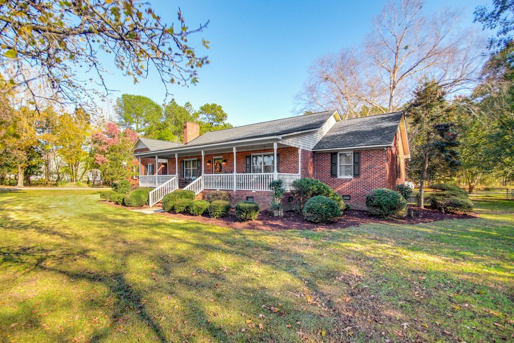 1287 Cole Road Clayton, NC 27520 - Photo 3 of 32 Gallery Image 3