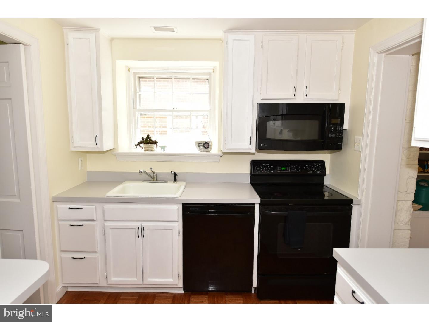 516 Berkley Road Narberth, PA 19072 - Photo 9 of 25