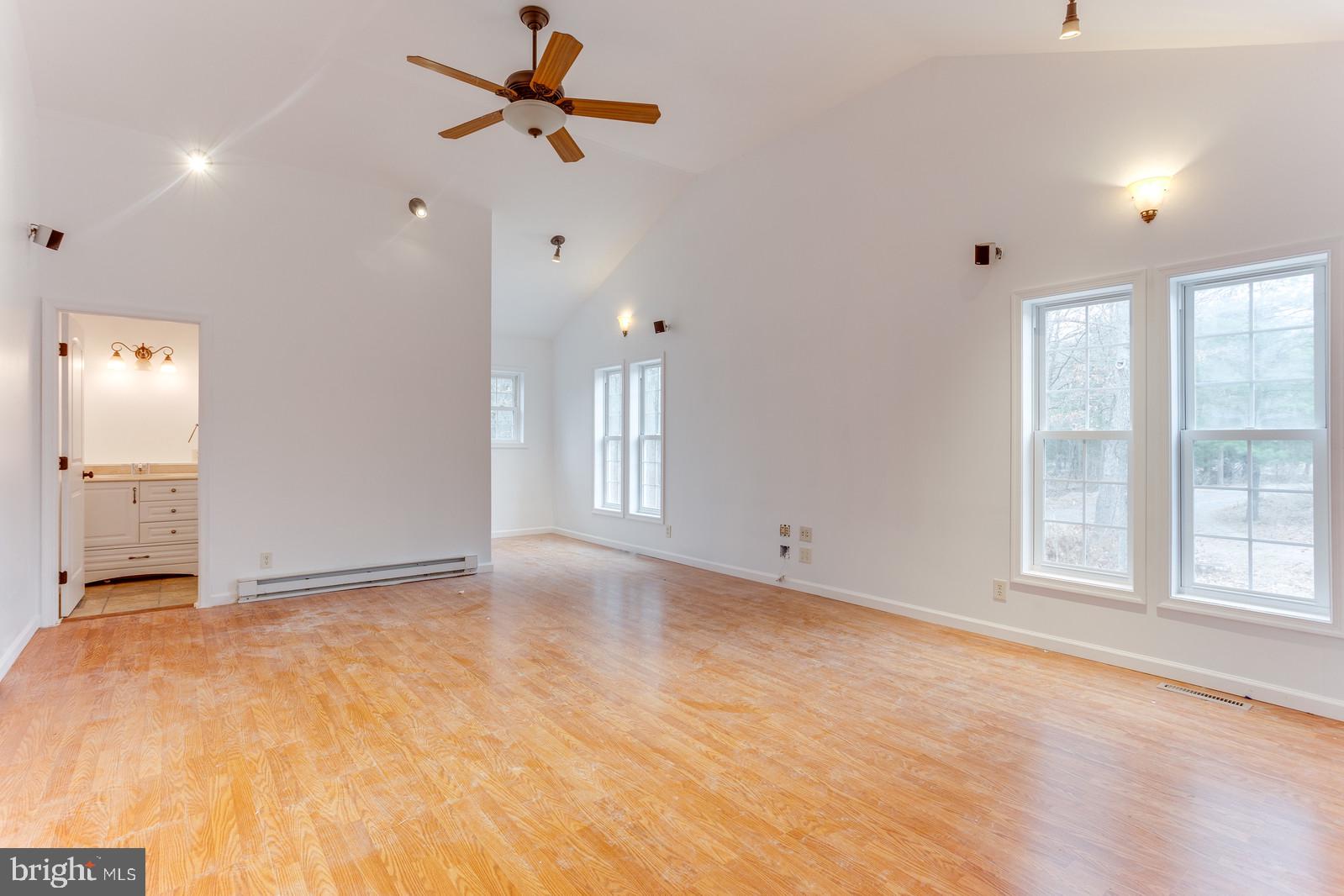 344 Devonshire Road Hedgesville, WV 25427 - Photo 7 of 17 Gallery Image 7