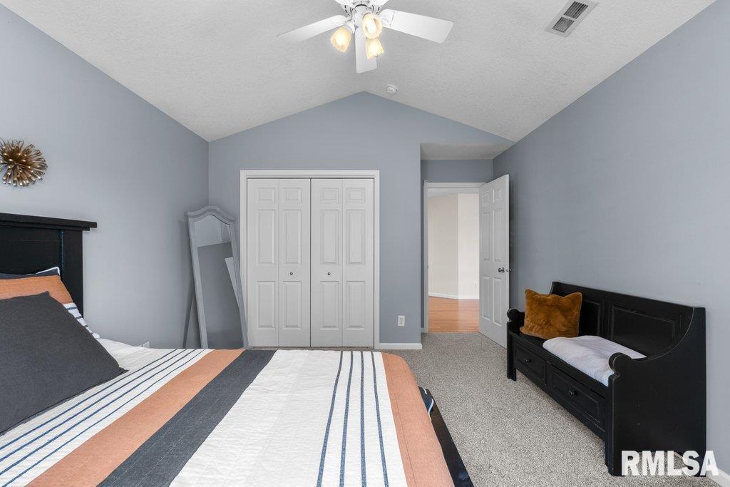 2086 Ashford Road Bettendorf, IA 52722 - Photo 43 of 55 Gallery Image 43