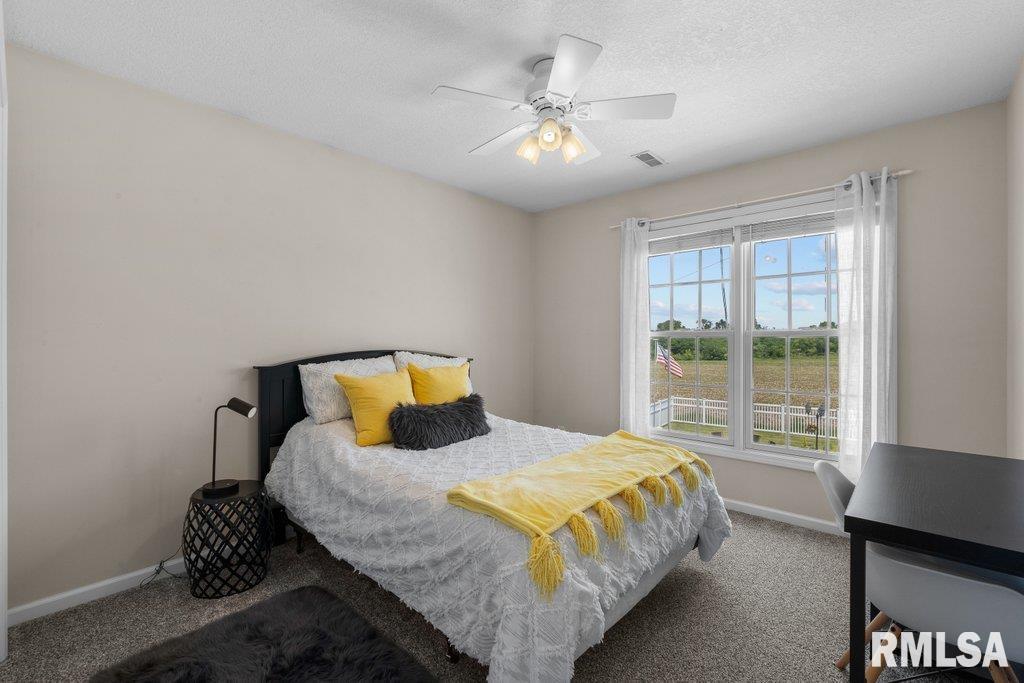 2086 Ashford Road Bettendorf, IA 52722 - Photo 47 of 55 Gallery Image 47