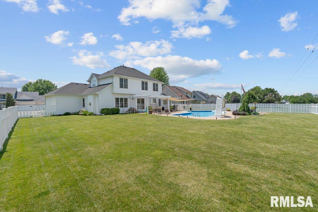 2086 Ashford Road Bettendorf, IA 52722 - Photo 53 of 55 Gallery Image 53