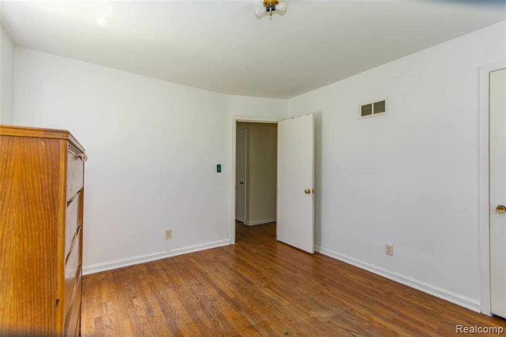 826 Michelson Road Rochester Hills, MI 48307 - Photo 14 of 34