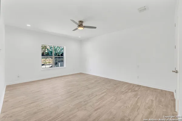 $5,200 | 1303 Summerfield, San Antonio, TX 78258