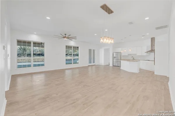 $5,200 | 1303 Summerfield, San Antonio, TX 78258