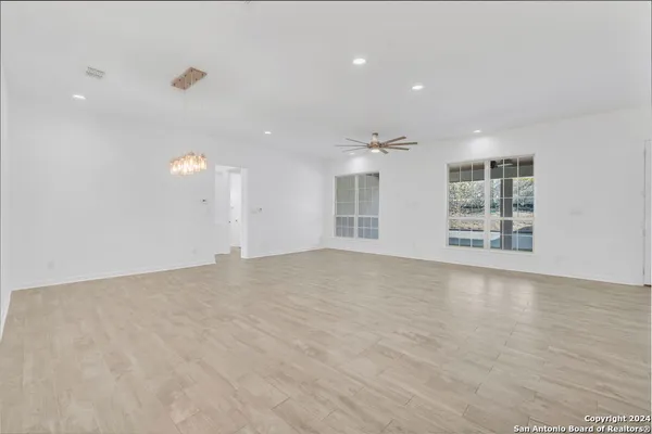 $5,200 | 1303 Summerfield, San Antonio, TX 78258