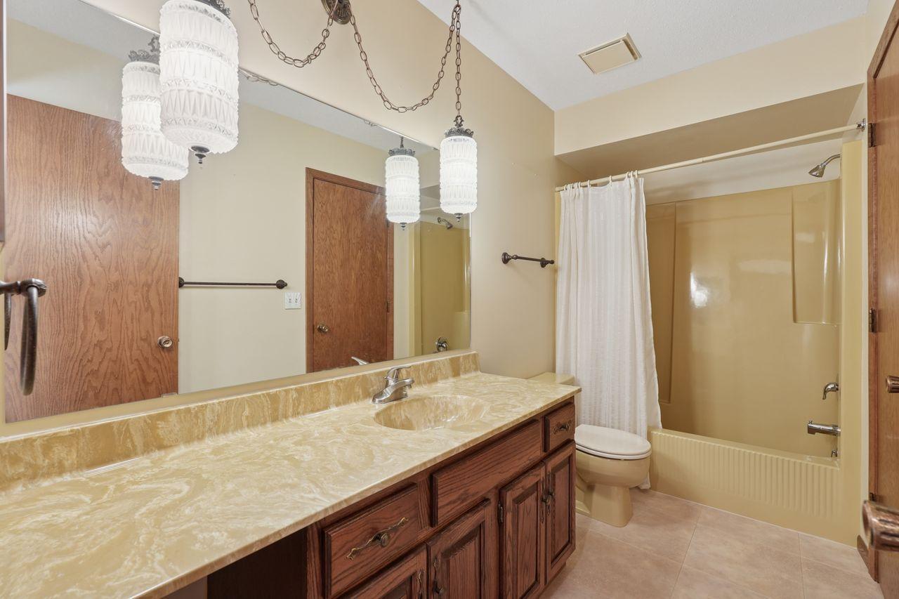 440 River Hills Road River Falls, WI 54022 - Photo 12 of 29