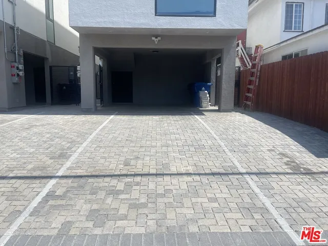 $4,500 | 8662 Cadillac Avenue, Los Angeles, CA 90034