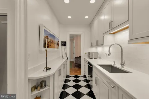 $725,000 | 2039 New Hampshire Avenue Northwest, Unit 301, Washington, DC 20009