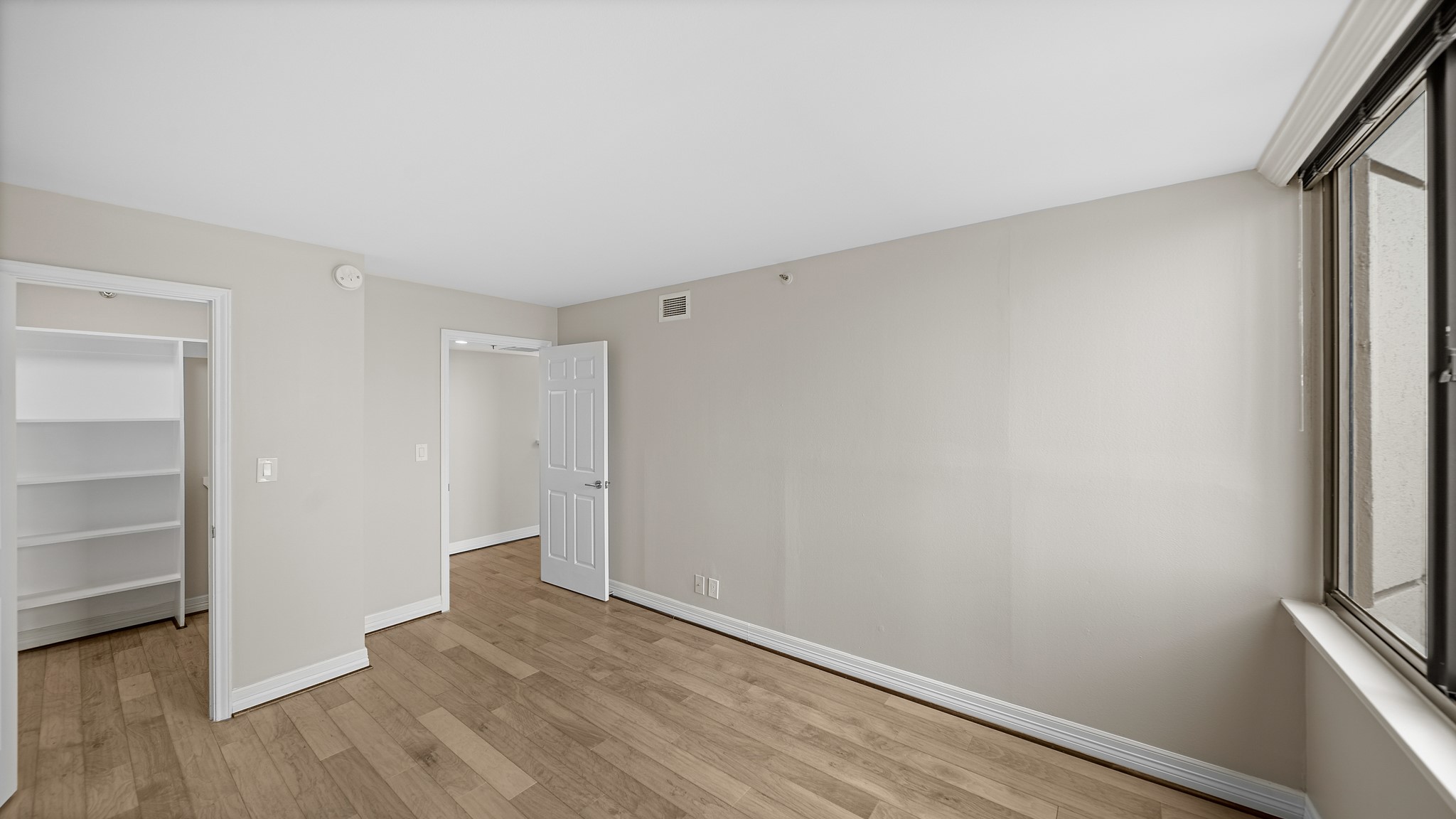 3525 Sage Road, Unit 1012 Houston, TX 77056 - Photo 8 of 15