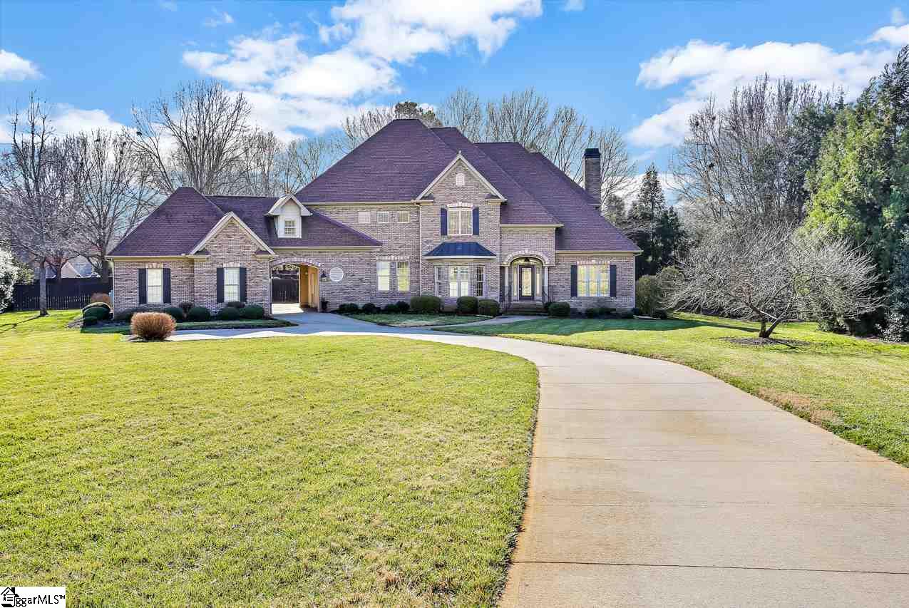 211 Doonbeg Court Simpsonville, SC 29681 - Photo 1 of 25 Gallery Image 1
