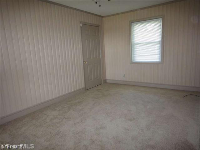 1427 K Fork Road Madison, NC 27025 - Photo 7 of 16 Den/Family/Great Room.