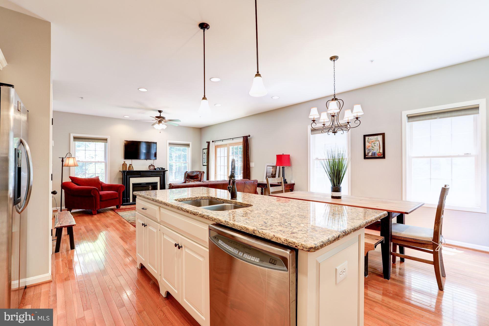 411 Heitzman Road Davidsonville, MD 21035 - Photo 17 of 29 Kitchen open to kit