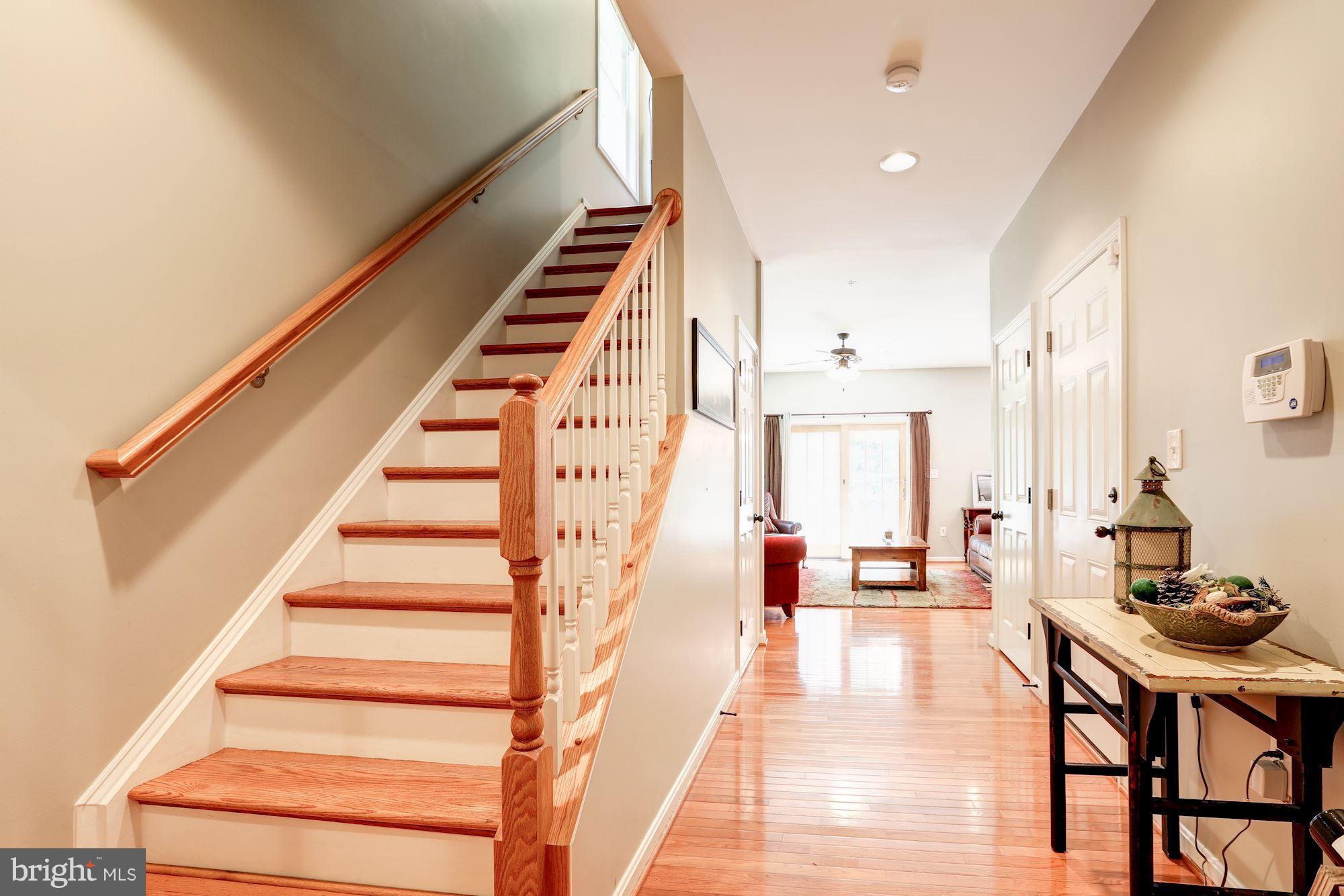 411 Heitzman Road Davidsonville, MD 21035 - Photo 9 of 29 Entrance/Foyer area with hardwood flooring