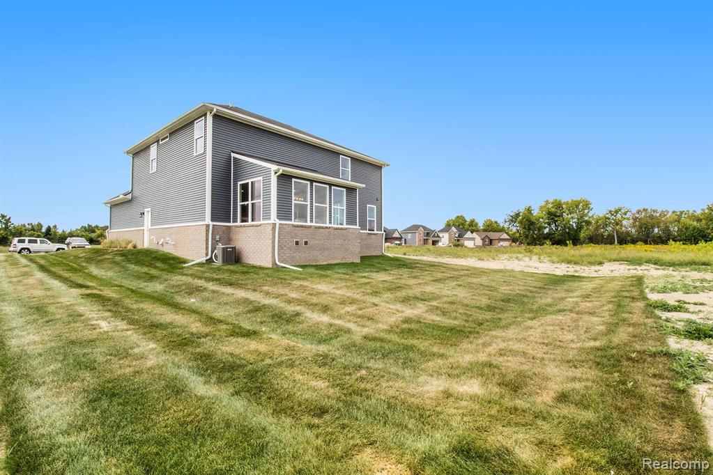 70161 Romeo Orchard Drive Romeo, MI 48065 - Photo 30 of 34