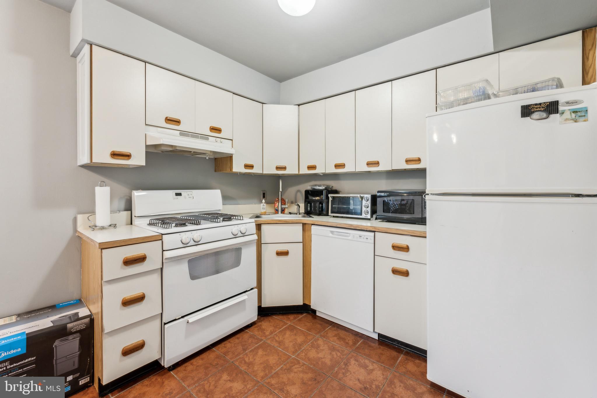 136 Eaves Mill Road Medford, NJ 08055 - Photo 12 of 25 Gallery Image 12