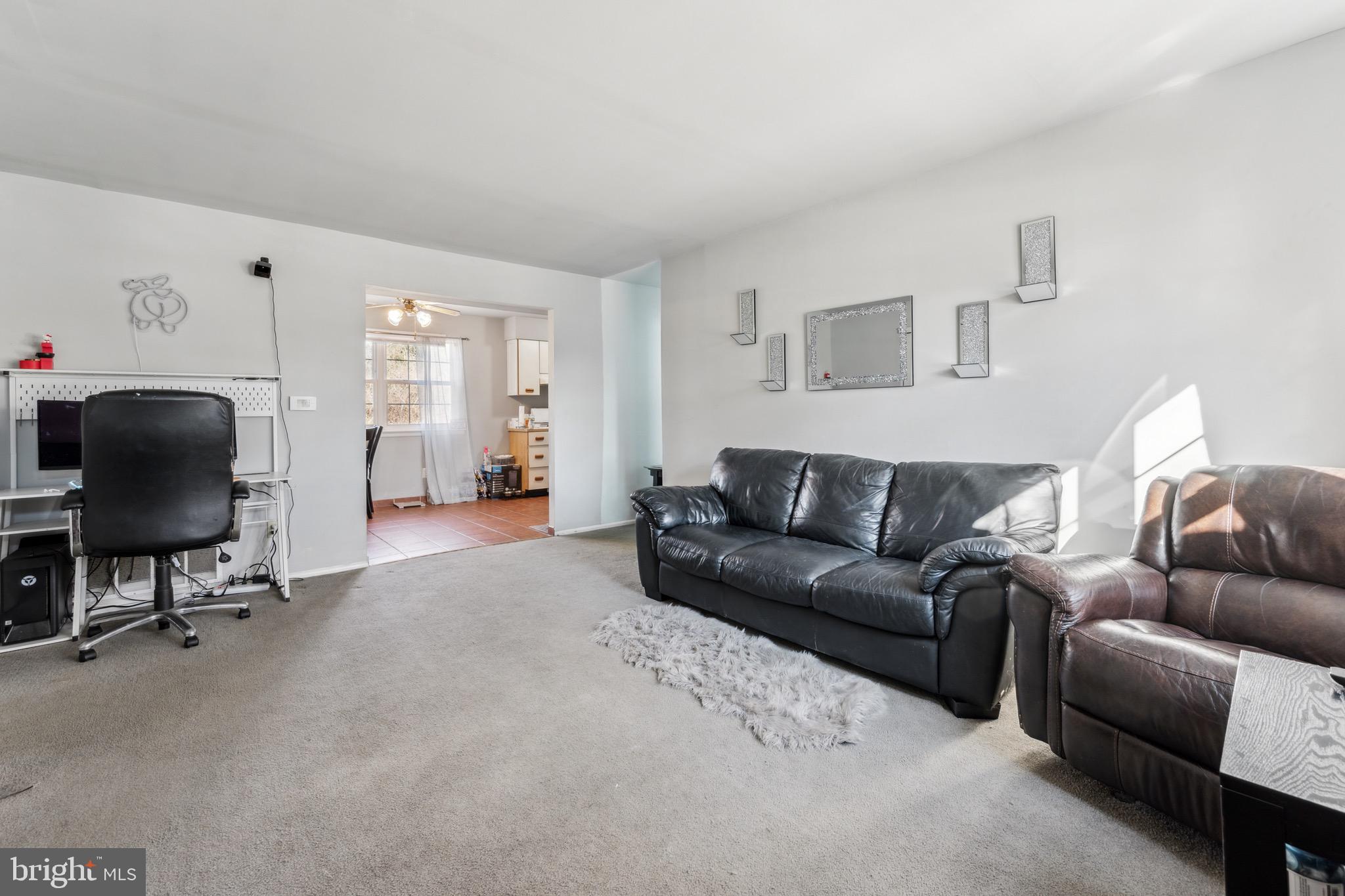 136 Eaves Mill Road Medford, NJ 08055 - Photo 5 of 25 Gallery Image 5