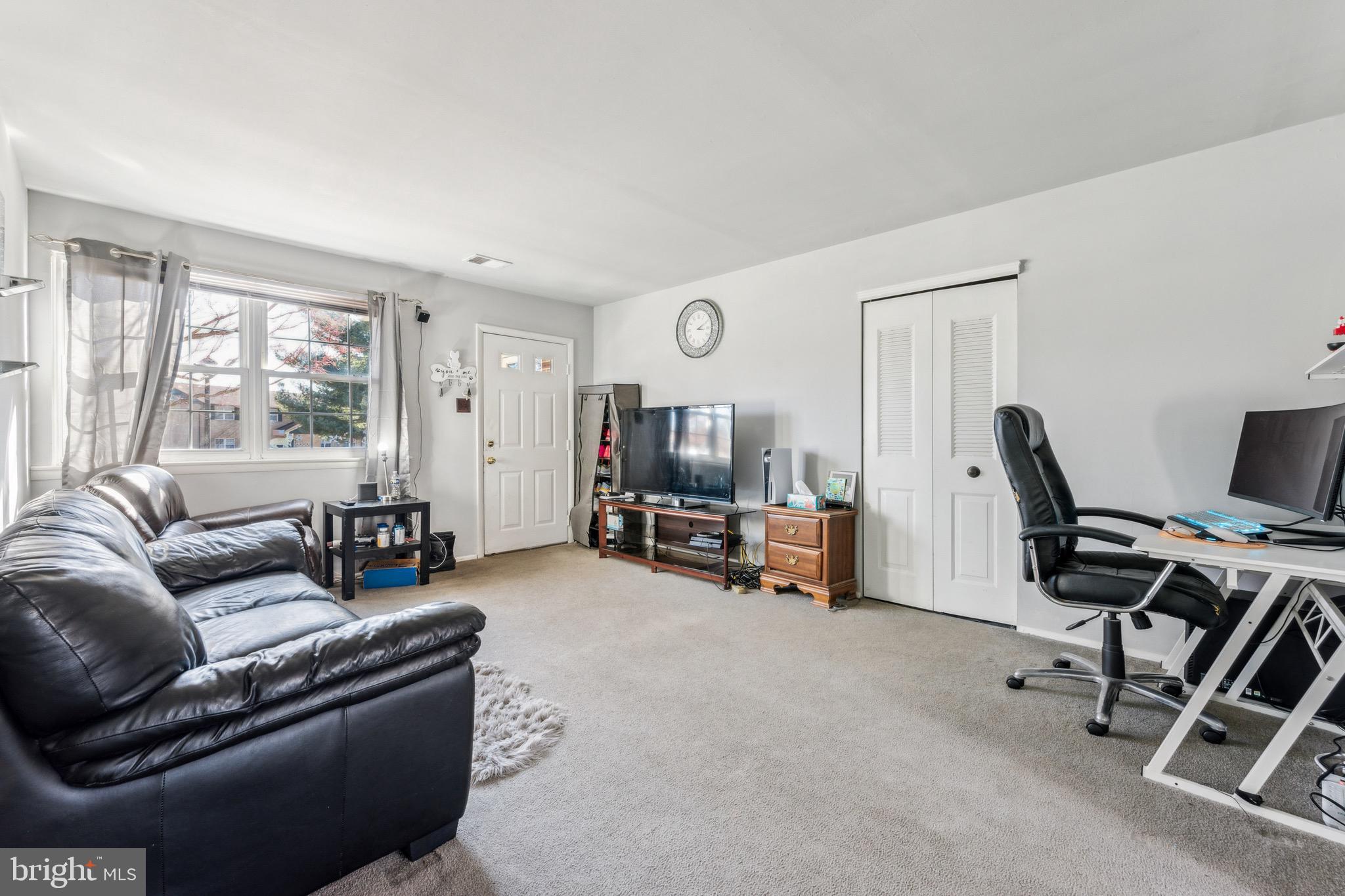 136 Eaves Mill Road Medford, NJ 08055 - Photo 6 of 25 Gallery Image 6