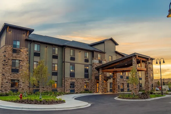 $1,675 | 1000 Kilbery Lane, Unit 103, North Aurora, IL 60542