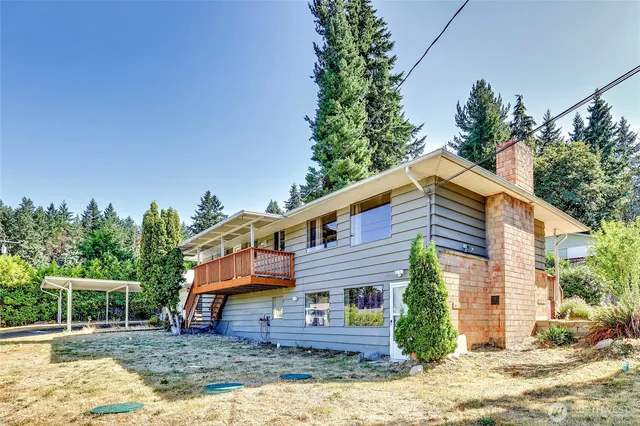 $569,500 | 1802 Windermere Drive Northeast, Bremerton, WA 98310