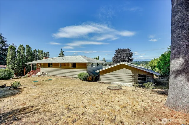 $569,500 | 1802 Windermere Drive Northeast, Bremerton, WA 98310