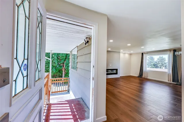 $569,500 | 1802 Windermere Drive Northeast, Bremerton, WA 98310