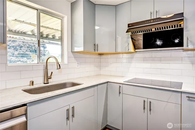 $569,500 | 1802 Windermere Drive Northeast, Bremerton, WA 98310