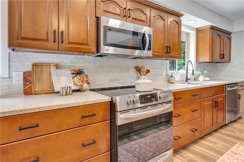 2573 Bonds Lake Road Northwest Conyers, GA 30012 - Photo 16 of 46