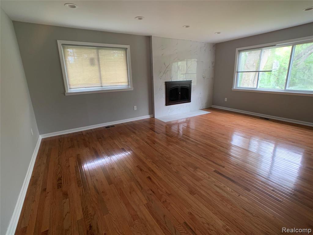 5300 Franklin Ridge Circle West Bloomfield, MI 48322 - Photo 13 of 29