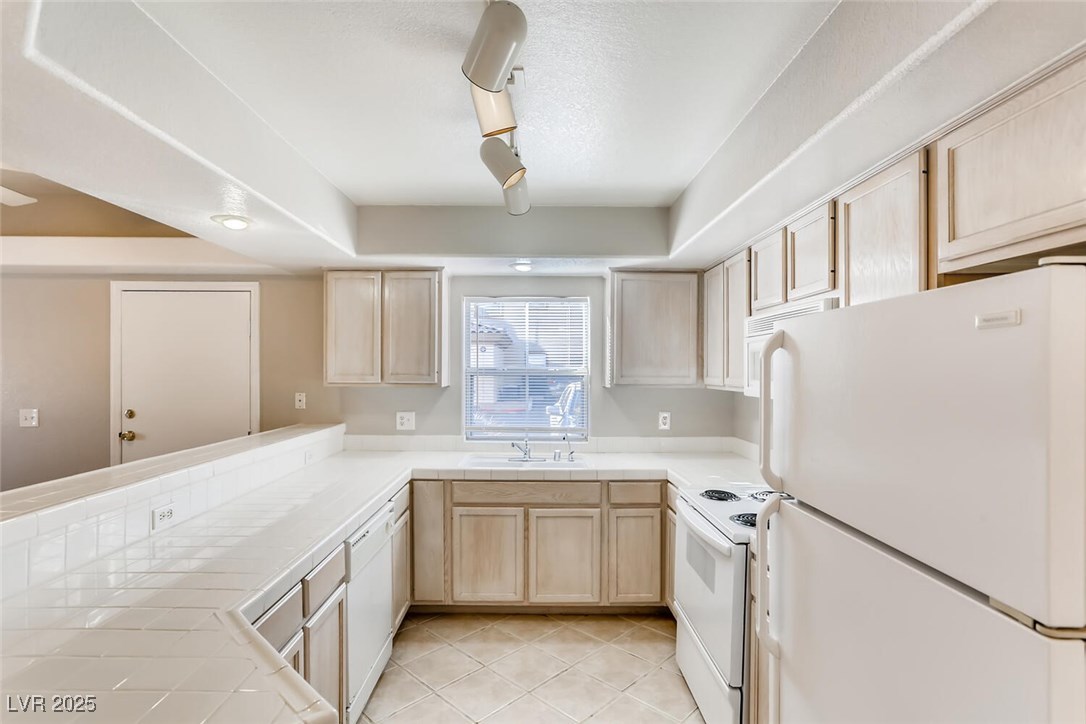 3608 Arginis Street, Unit 104 Las Vegas, NV 89108 - Photo 11 of 28