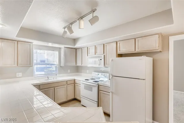 $1,300 | 3608 Arginis Street, Unit 104, Las Vegas, NV 89108