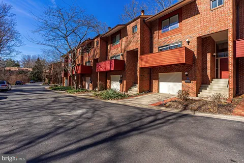 $3,495 | 11502 Sunder Court, Reston, VA 20190