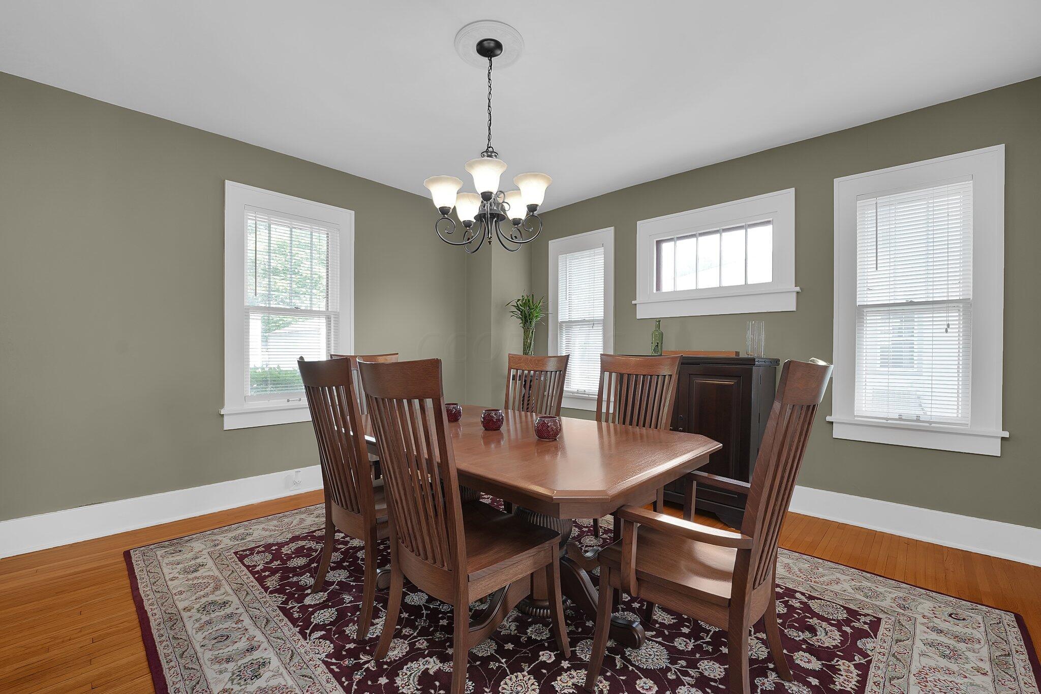 1527 Lincoln Road Columbus, OH 43212 - Photo 7 of 28 7-web-or-mls-1527-lincoln-rd