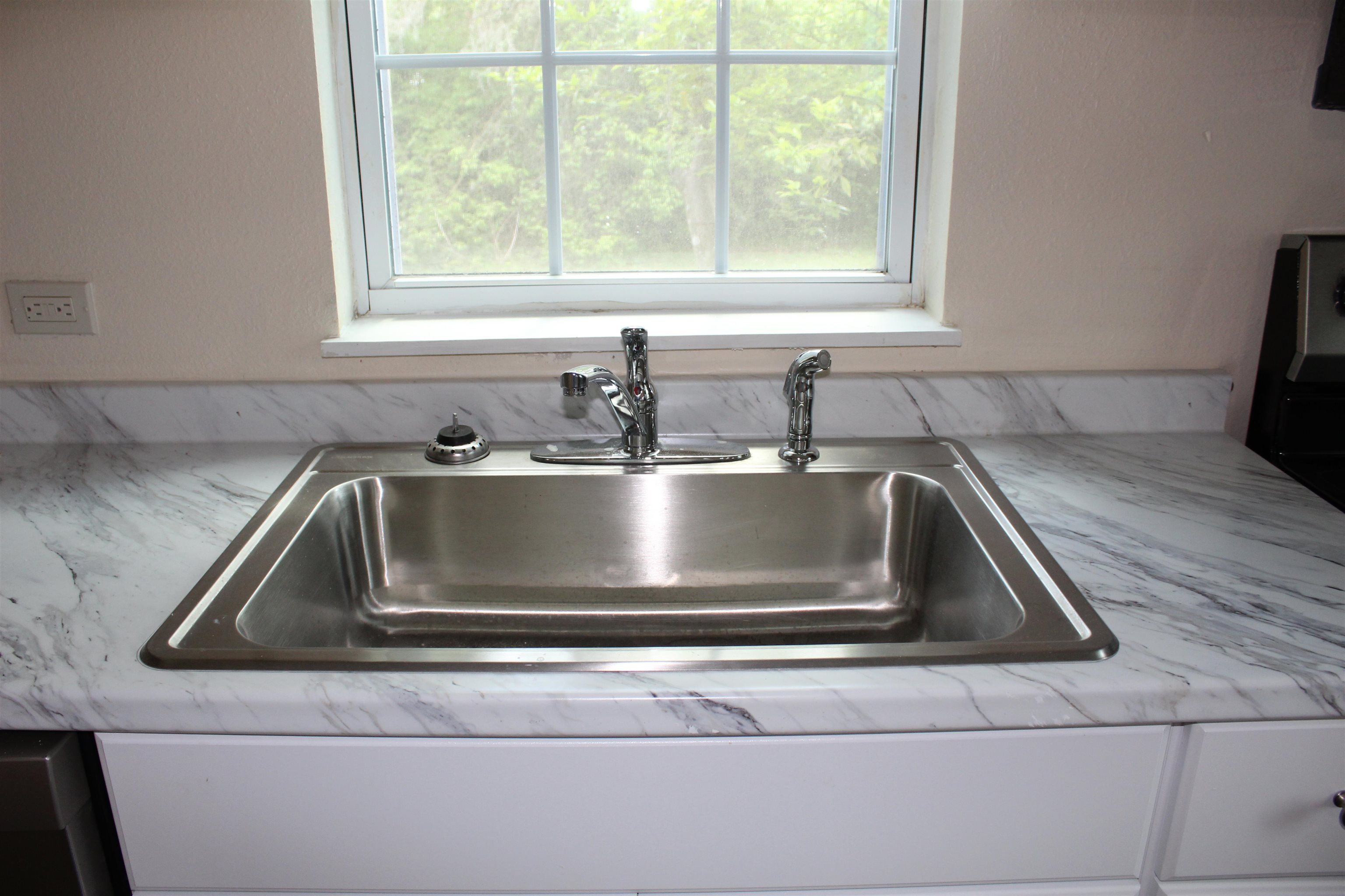 485 Southwest Jordan Street Madison, FL 32340 - Photo 7 of 47