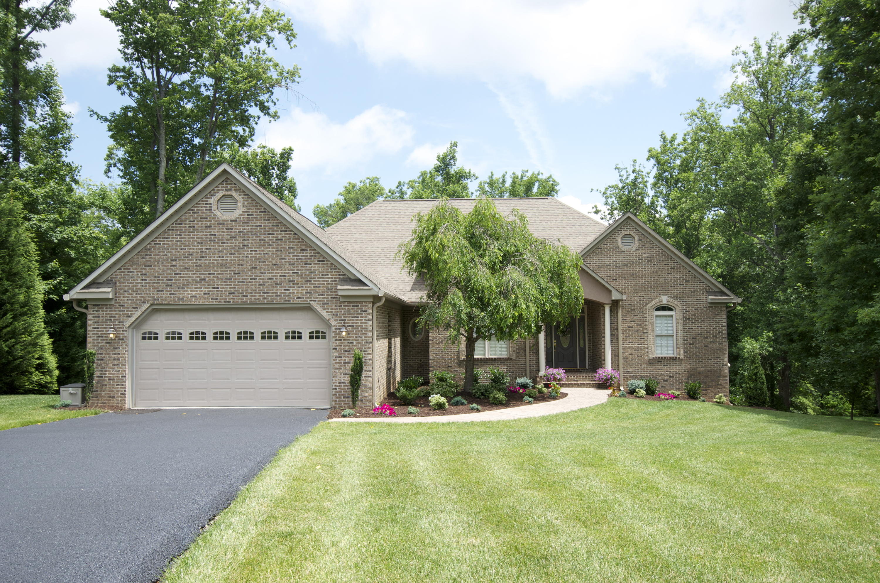 135 Chesney Place Blue Ridge, VA 24064 - Photo 1 of 69 Front