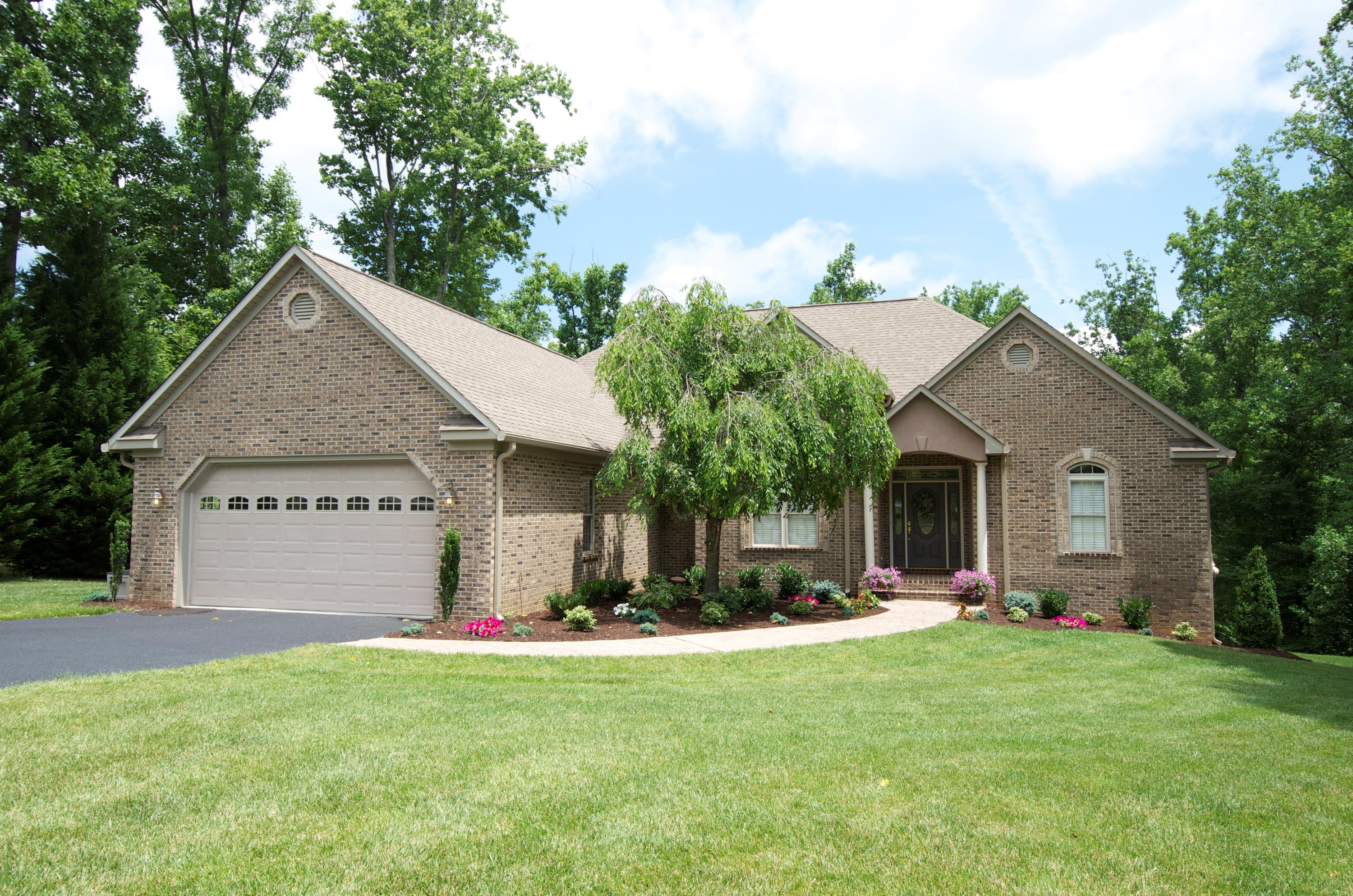 135 Chesney Place Blue Ridge, VA 24064 - Photo 2 of 69 Front of Home