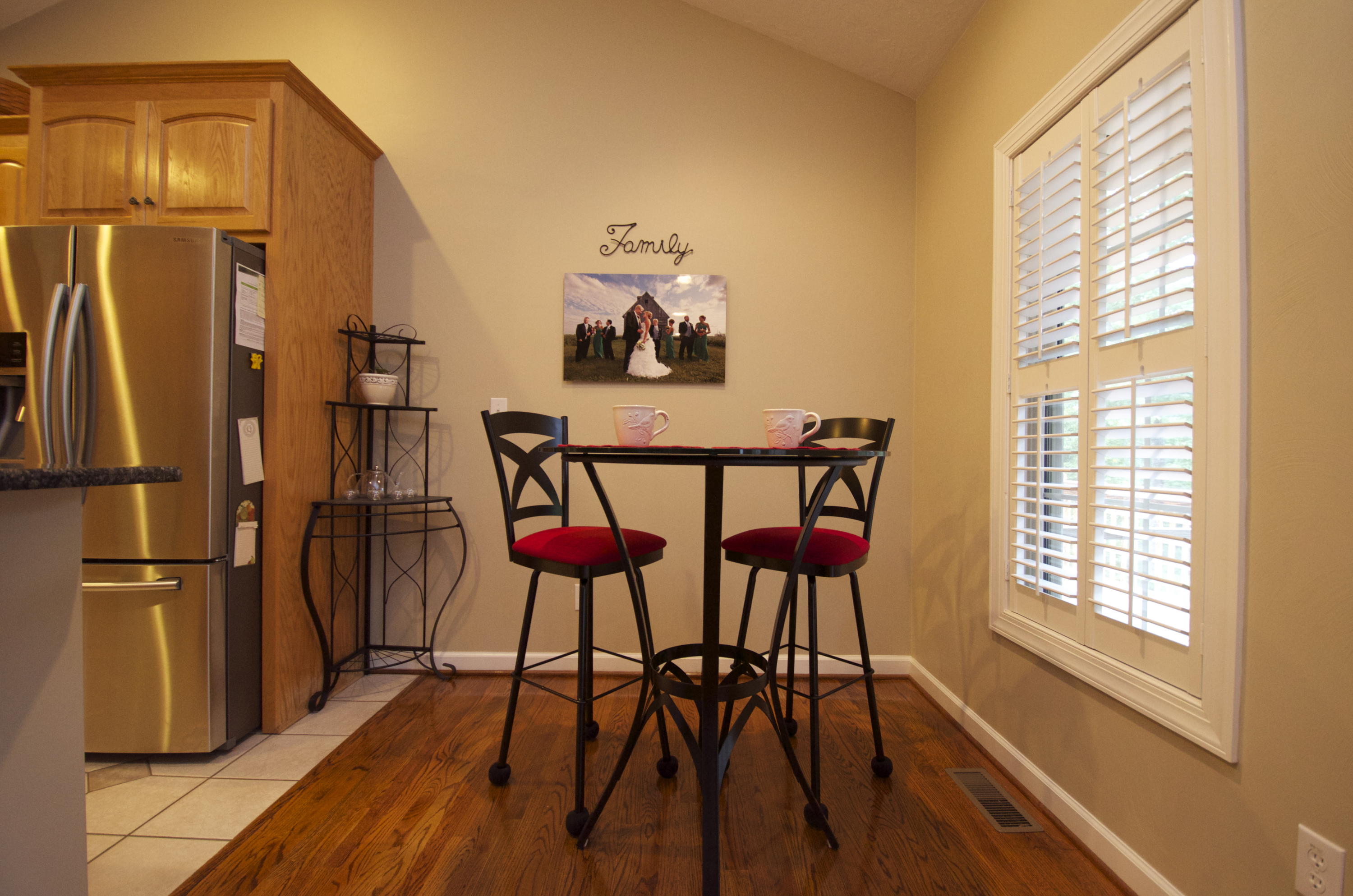 135 Chesney Place Blue Ridge, VA 24064 - Photo 13 of 69 Breakfast Area