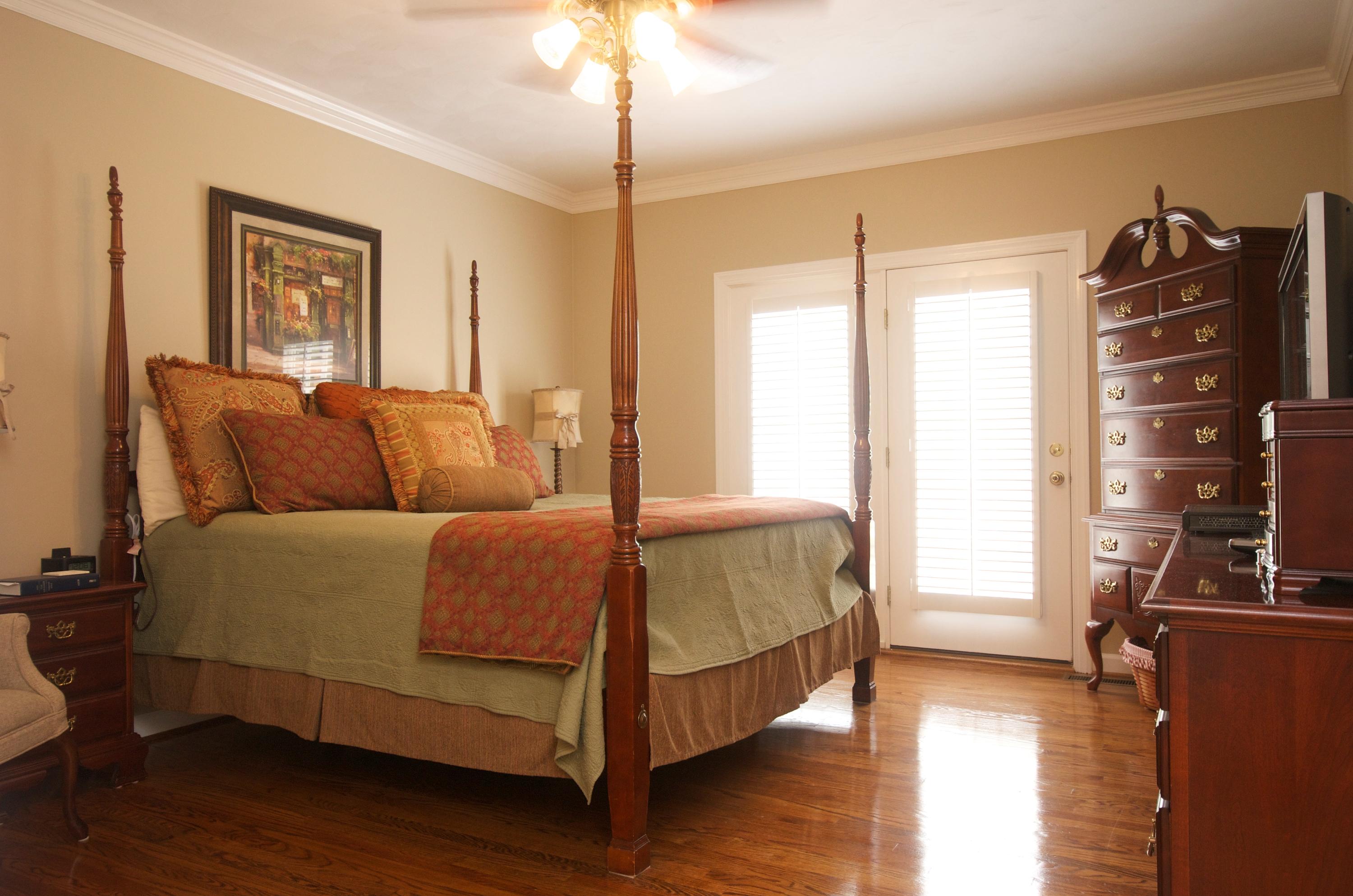 135 Chesney Place Blue Ridge, VA 24064 - Photo 22 of 69 Master Bedroom
