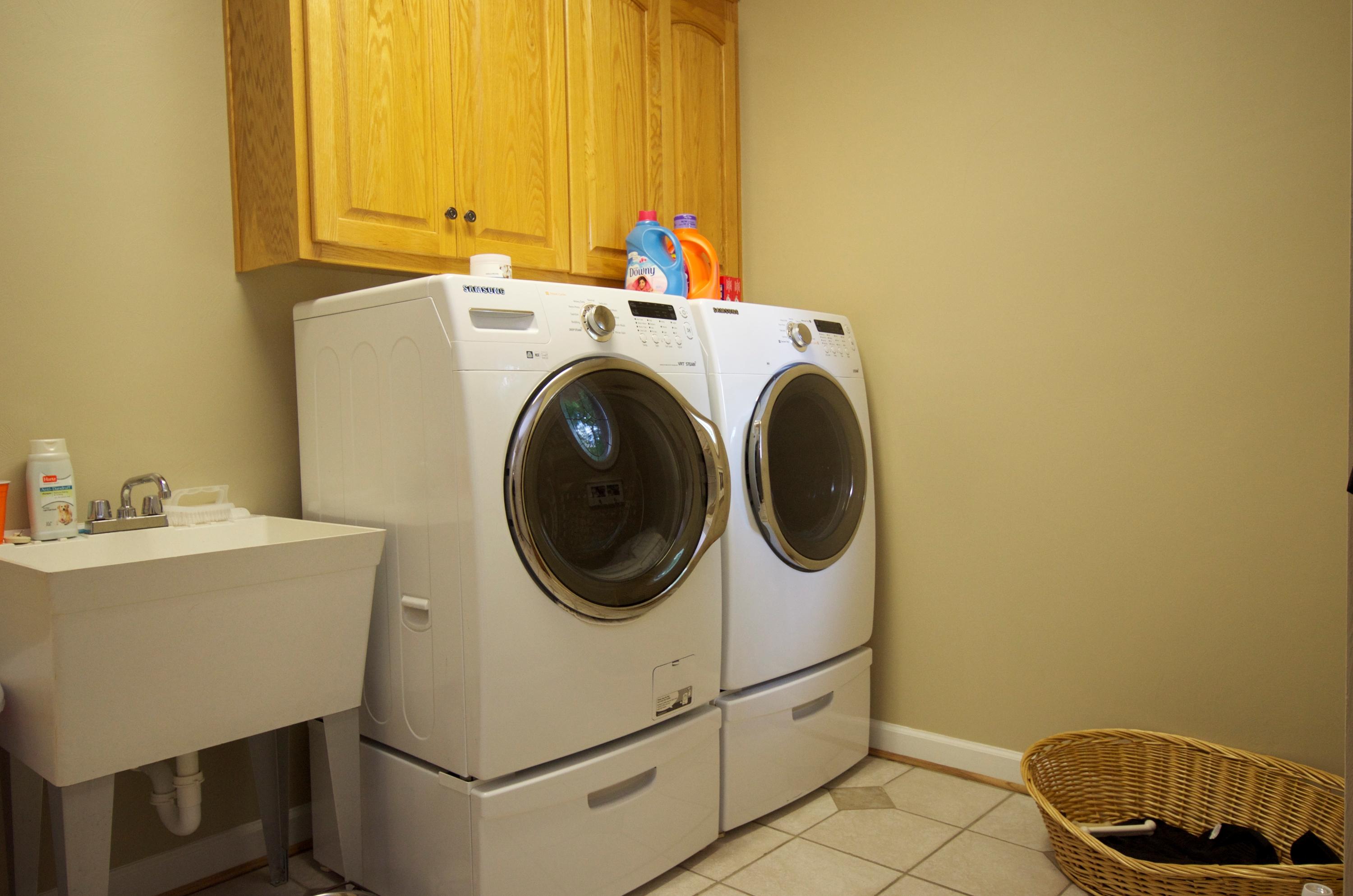 135 Chesney Place Blue Ridge, VA 24064 - Photo 50 of 69 Laundry off Kitchen