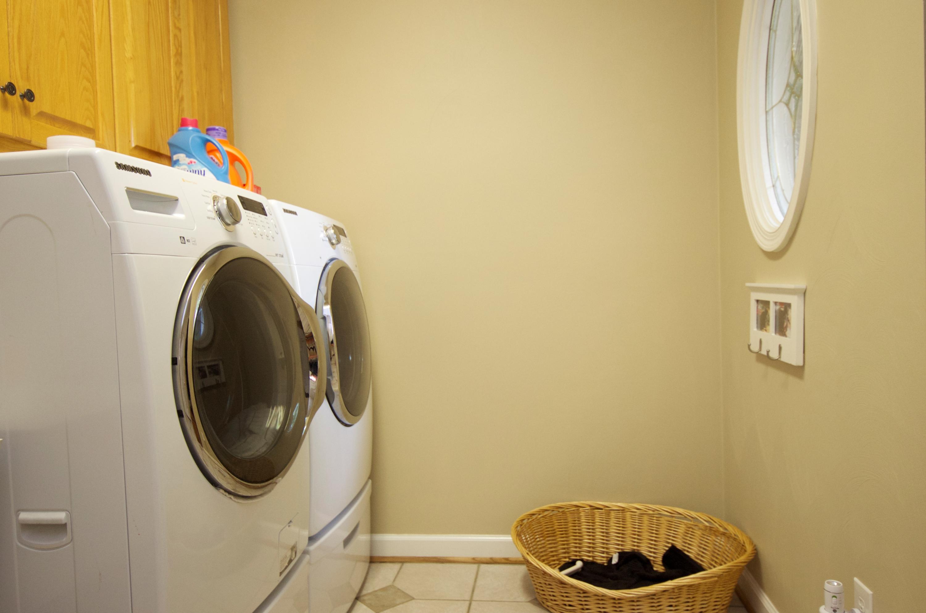 135 Chesney Place Blue Ridge, VA 24064 - Photo 51 of 69 Laundry off Kitchen