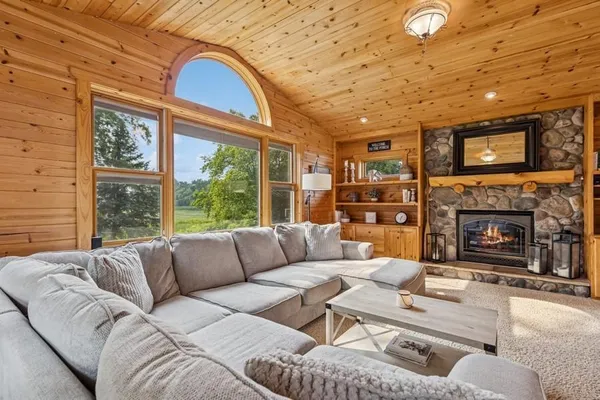 $750,000 | 16902 Wilderness Trail Southeast, Prior Lake, MN 55372