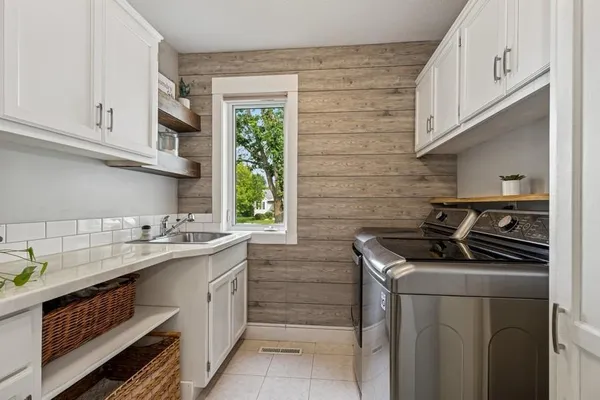 $750,000 | 16902 Wilderness Trail Southeast, Prior Lake, MN 55372